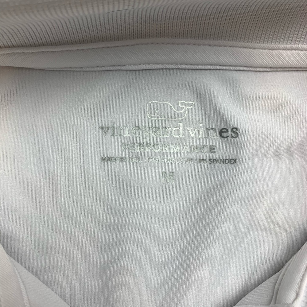 Vineyard Vines Performance Medium Sleeveless Top - Picture 2 of 4